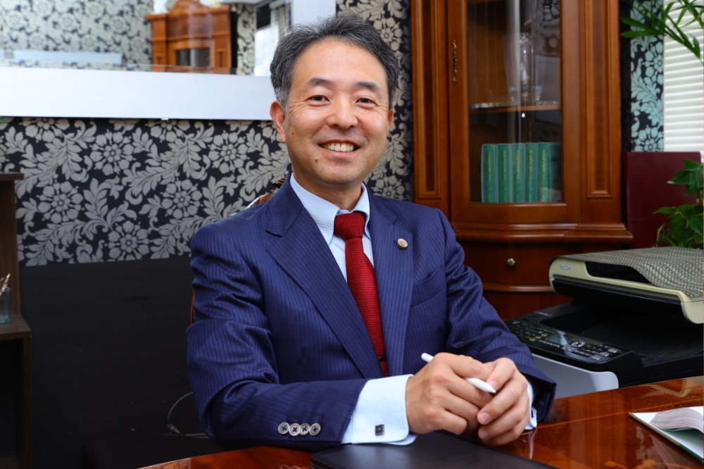 代表弁護士 長宏一